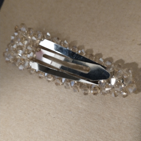 Hair clips - Picture 12 of 12